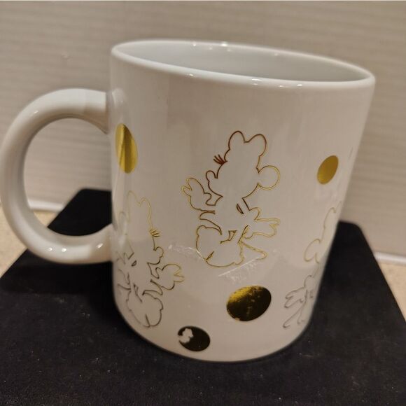 Minnie Mouse 16 ounce Mug. C8 - Picture 3 of 3